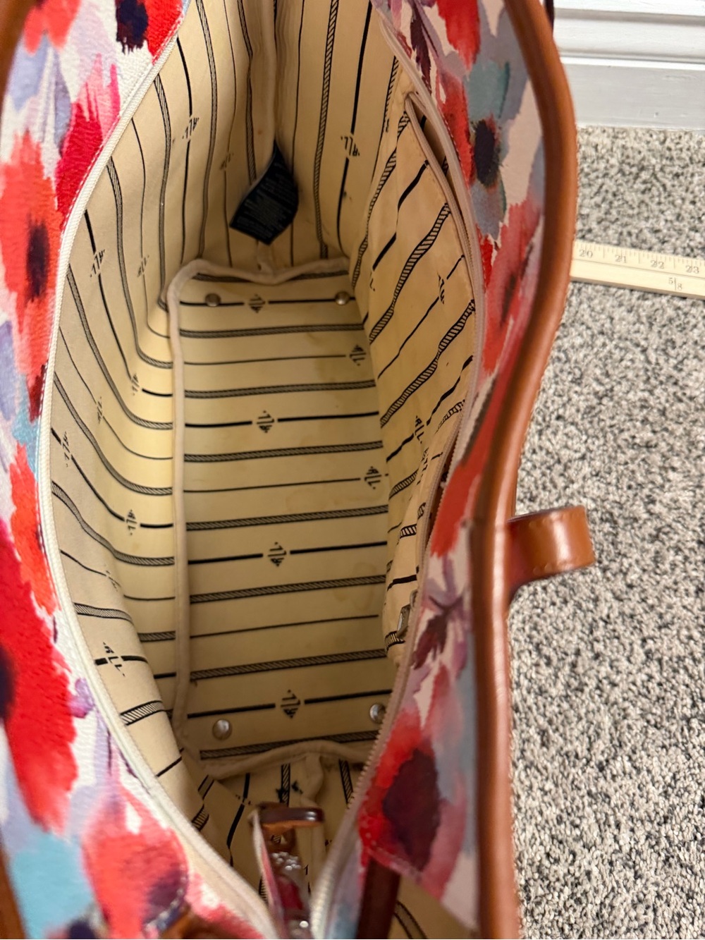 Lauren Ralph Lauren Floral Canvas Tote in Red, Coral & Blue with Brown Trim - Picture 7 of 12